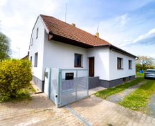 Czechia Central Bohemia Chrášťany vacation rental compare prices direct by owner 26913421