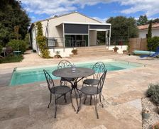 France Languedoc-Roussillon Saint-Victor-des-Oules vacation rental compare prices direct by owner 35281598