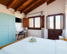 Italy Sardinia Palmas Arborea vacation rental compare prices direct by owner 33630644