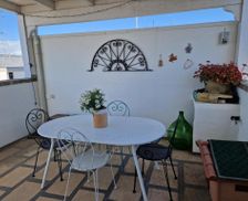 Italy Apulia Lecce vacation rental compare prices direct by owner 33648317