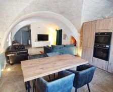 France Languedoc-Roussillon Uzès vacation rental compare prices direct by owner 35371400