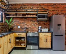 South Africa Gauteng Rayton vacation rental compare prices direct by owner 35501608