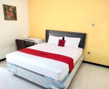 Indonesia Central Java Kalibanteng-kidul vacation rental compare prices direct by owner 35466309