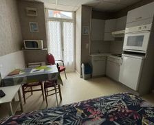 France Auvergne Néris-les-Bains vacation rental compare prices direct by owner 13636700