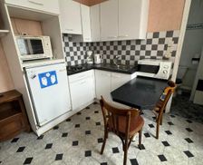 France Auvergne Néris-les-Bains vacation rental compare prices direct by owner 13012232