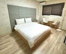 South Korea Gyeongsangbuk-Do Gyeongju vacation rental compare prices direct by owner 14138817