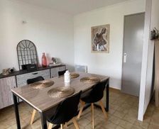 France Provence-Alpes-Côte d'Azur Avignon vacation rental compare prices direct by owner 32501937