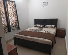 India Karnataka Bangalore vacation rental compare prices direct by owner 33671013