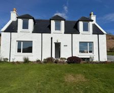 United Kingdom Isle of Skye Portree vacation rental compare prices direct by owner 32493876