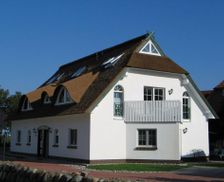 Germany Mecklenburg-Pomerania Zingst vacation rental compare prices direct by owner 33695281