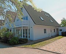 Germany Rügen Breege vacation rental compare prices direct by owner 33708063