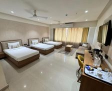 India Gujarat Gandhinagar vacation rental compare prices direct by owner 14073995