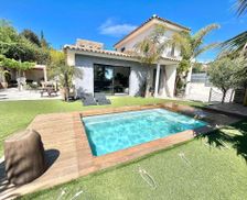 France Provence-Alpes-Côte d'Azur Saint-Aygulf vacation rental compare prices direct by owner 35281369