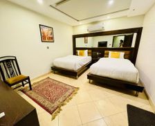 Pakistan Punjab Multan vacation rental compare prices direct by owner 35154422