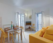 Italy Liguria Cipressa vacation rental compare prices direct by owner 33495844