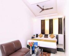 India Uttar Pradesh Lucknow vacation rental compare prices direct by owner 35990690