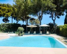 France Provence-Alpes-Côte d'Azur Les Issambres vacation rental compare prices direct by owner 15111443