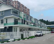 Malaysia Penang Batu Ferringhi vacation rental compare prices direct by owner 35608346