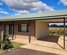 Australia Western Australia Henley Brook vacation rental compare prices direct by owner 35162299