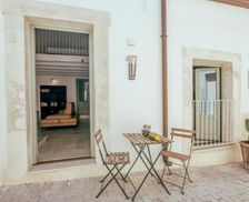 Italy Sicily Noto vacation rental compare prices direct by owner 28275418