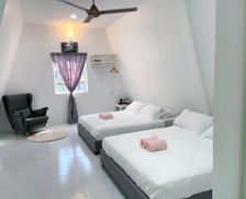 Malaysia Terengganu Kemasik vacation rental compare prices direct by owner 35062052