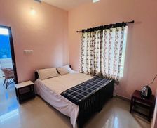 India Kerala Maraiyūr vacation rental compare prices direct by owner 13787172