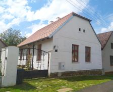 Czechia South Bohemia Dírná vacation rental compare prices direct by owner 13015578