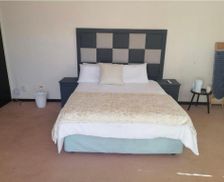 South Africa Gauteng Carletonville vacation rental compare prices direct by owner 35061095