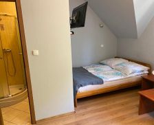 Poland Lower Silesia Lewin Kłodzki vacation rental compare prices direct by owner 35236280