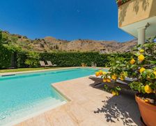 Italy Sicily Taormina vacation rental compare prices direct by owner 14583572