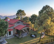 India Himachal Pradesh Kasauli vacation rental compare prices direct by owner 35070571