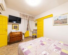 Italy Lazio Sutri vacation rental compare prices direct by owner 14715279