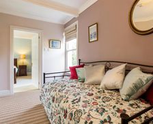 United Kingdom Gloucestershire Cheltenham vacation rental compare prices direct by owner 12995830