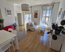 France Languedoc-Roussillon Montpellier vacation rental compare prices direct by owner 33637540