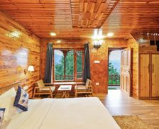 India Himachal Pradesh Shimla vacation rental compare prices direct by owner 16069610