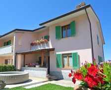 Italy Umbria Spello vacation rental compare prices direct by owner 28883719
