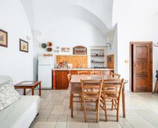 Italy Apulia Ostuni vacation rental compare prices direct by owner 14522279