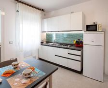 Italy Veneto Rosolina Mare vacation rental compare prices direct by owner 34996458