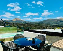 Spain Lanzarote Uga vacation rental compare prices direct by owner 35882472