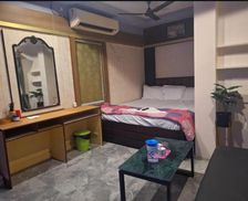 India West Bengal Kolkata vacation rental compare prices direct by owner 35841380