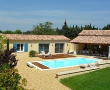 France Provence-Alpes-Côte d'Azur Cavaillon vacation rental compare prices direct by owner 35924585