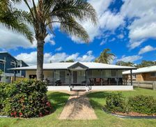 Australia Queensland Woodgate vacation rental compare prices direct by owner 35876150