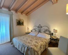 Italy Lombardy Iseo vacation rental compare prices direct by owner 26869855