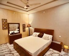 Pakistan Punjab Faisalabad vacation rental compare prices direct by owner 35930756