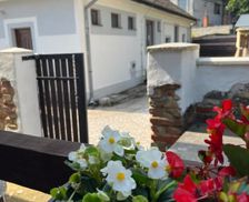 Slovakia Nitriansky kraj Nesvady vacation rental compare prices direct by owner 35905116