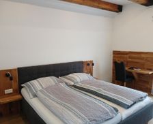 Austria Lower Austria Strass vacation rental compare prices direct by owner 35240343