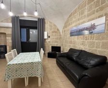 Italy Apulia Trani vacation rental compare prices direct by owner 35883246