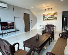 Malaysia Johor Johor Bahru vacation rental compare prices direct by owner 35832572