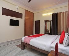 India Uttar Pradesh Gomti Nagar vacation rental compare prices direct by owner 15895627