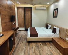 India Madhya Pradesh Vidisha vacation rental compare prices direct by owner 35811259